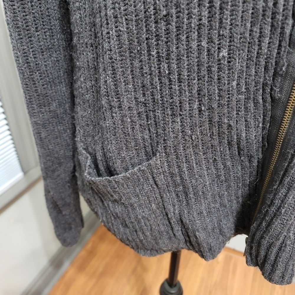 LANE Bryant Asymmetrical Zipper Front Ribbed Cardigan Jacket - Charcoal sz 18/20 - Picture 2 of 5